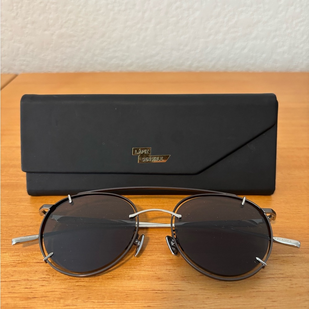 Stylish Black Metal Frame Glasses
